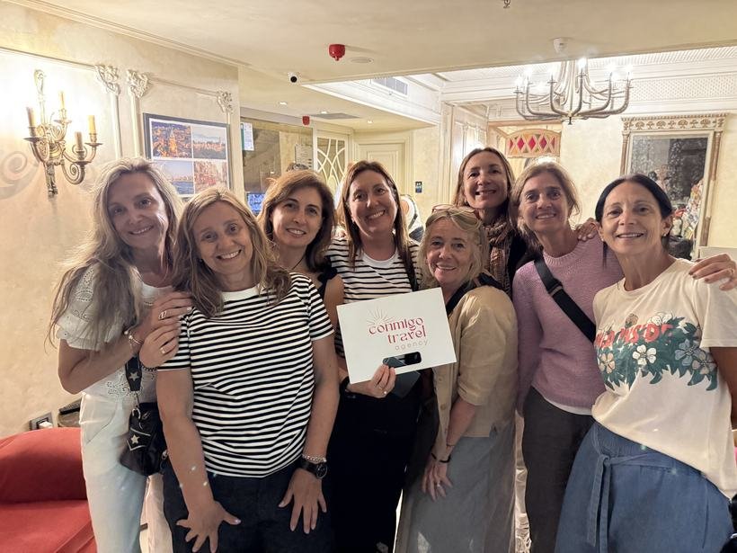 Conmigo group at their hotel in Istanbul